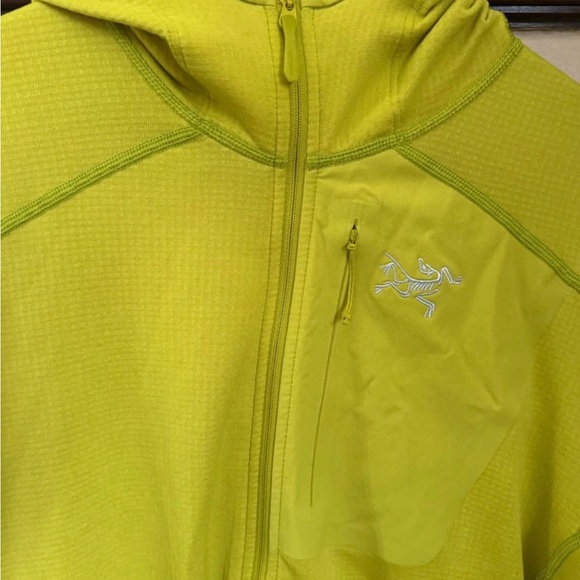 Arc'teryx Men’s Delta Half-Zip Hooded Pullover - Picture 2 of 4